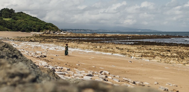 Mariage spirituel sur une plage de côte basque 64